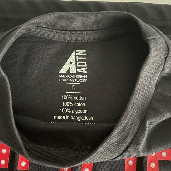 ✨✨Kids Game Over Shirt✨✨ - Picture 2 of 6